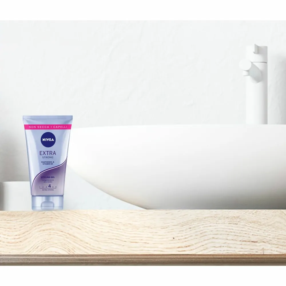 NIVEA 6x Gel Extra Strong 150 ml