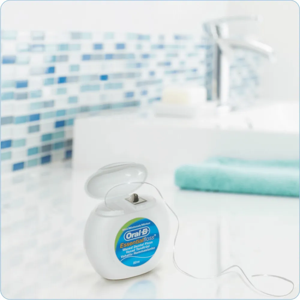Oral-B 12x Essential Floss Mint 50 meter
